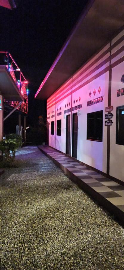 Hotel Touch The Wind Chaiyaphum Esterno foto