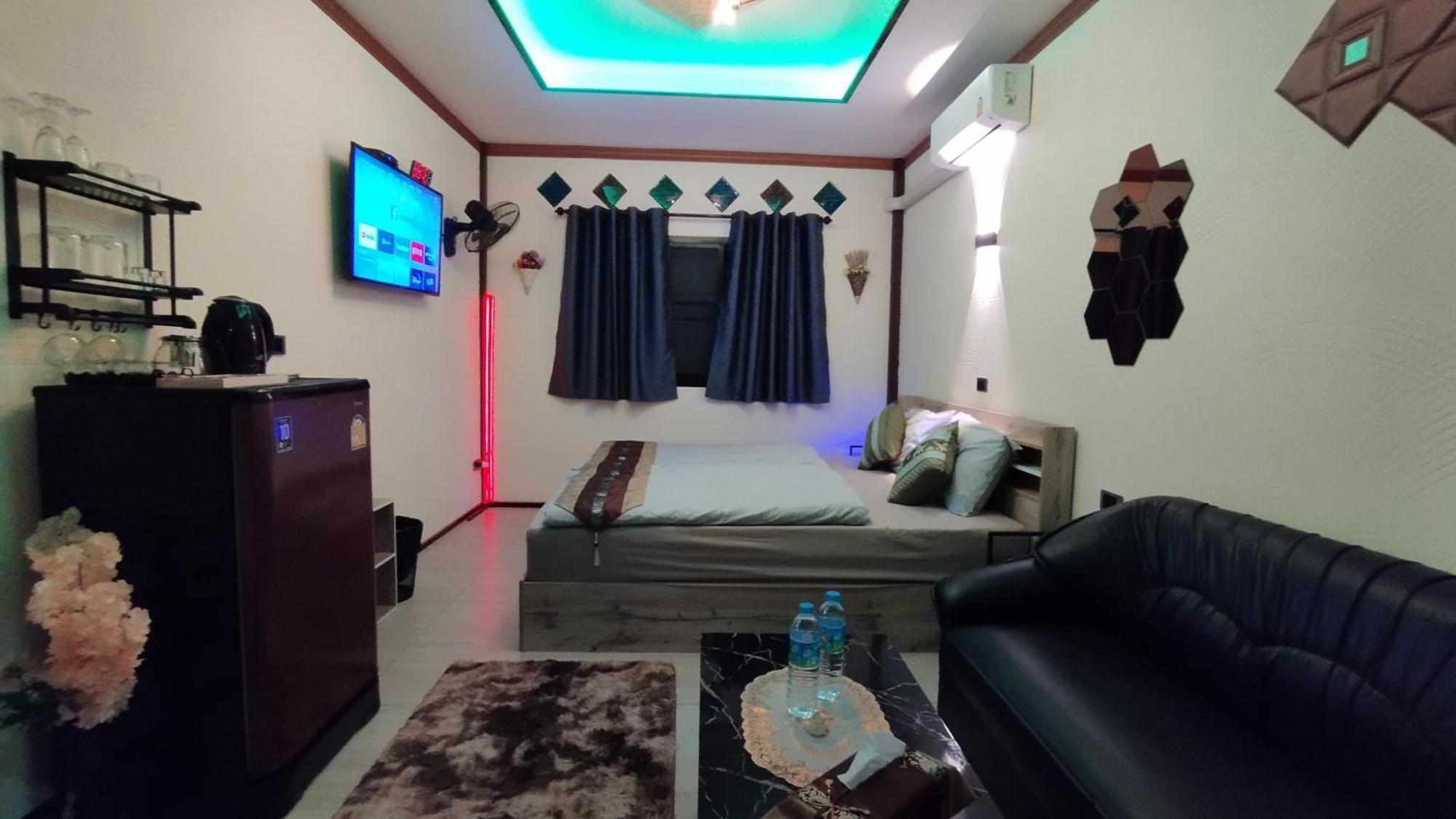 Hotel Touch The Wind Chaiyaphum Esterno foto