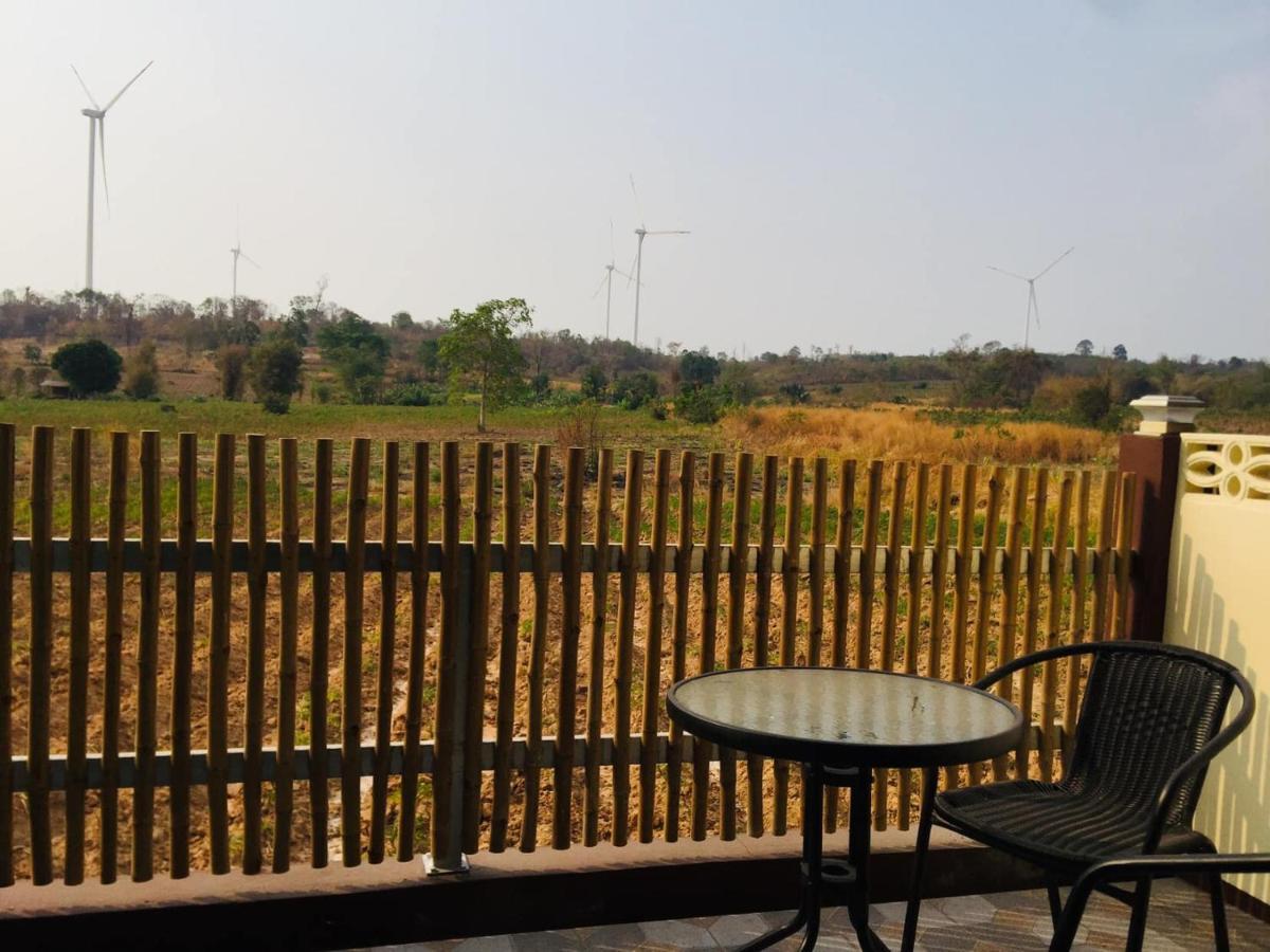 Hotel Touch The Wind Chaiyaphum Esterno foto